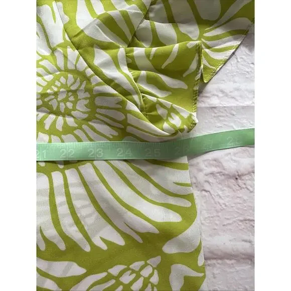 Cynthia Rowley Lime Green White Abstract Sea Shell Short Sleeve Top Blouse 2X - Picture 7 of 8